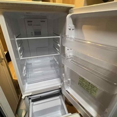 SHARP 電子レンジと
冷蔵庫の画像