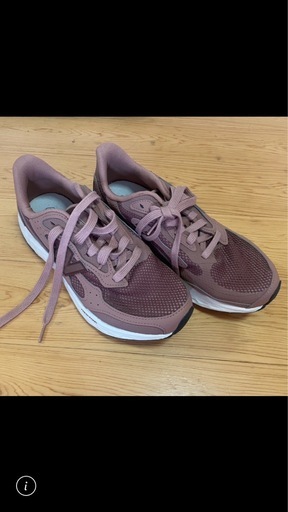 ニューバランス　ジョギングシューズ