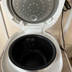 炊飯器の画像