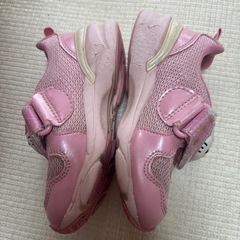 17.0　光るキティちゃんスニーカーの画像