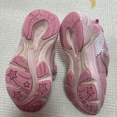 17.0　光るキティちゃんスニーカーの画像