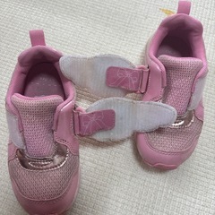 17.0　光るキティちゃんスニーカーの画像