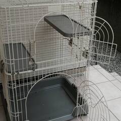 ねこグッズ　背高ケージ　猫トイレ２種類の画像
