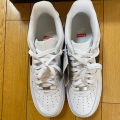 新品Supreme × Nike Air Force 1 Low "White/Black" (25FW Week4)27cmの画像
