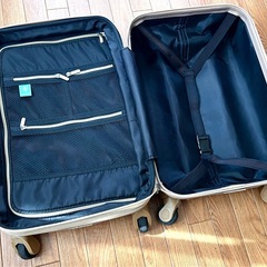 【中古】キャリーケース ベージュ ゴールド 機内持ち込みサイズ115cm以内の画像