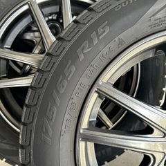 PIRELLIスタッドレスタイヤ 175/65R15の画像