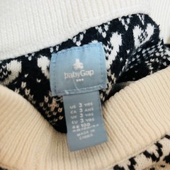 GAP ニットとスカートの画像