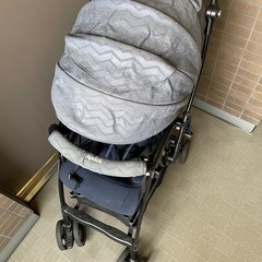 Aprica ラクーナエアーコンパクト 折りたたみ式ベビーカー ネイビーの画像