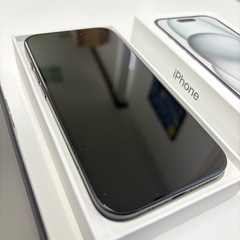 iPhone15 128GB ブラック 本体 SIMフリー ケース付き 初期化済み  【美品・中古】の画像