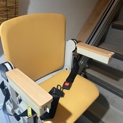 電動エレベーター　車椅子　バリアフリー　の画像