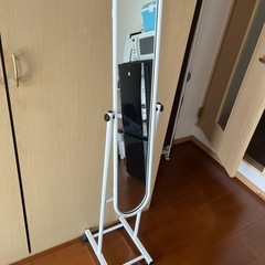 姿見　鏡　ローラー付き　白色
の画像