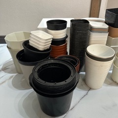 中古　植木鉢　まだ使えますの画像