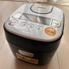 炊飯器　3合炊き　アイリスオーヤマの画像
