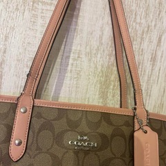 Coach ロゴトートバッグ ベージュ/ピンクの画像