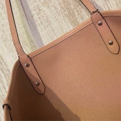 Coach ロゴトートバッグ ベージュ/ピンクの画像