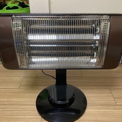 衣装ケース、遠赤外線ヒーターの画像