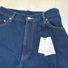新品 カーブデニムパンツの画像