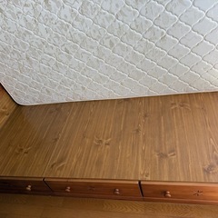 収納付きシングルベッドの画像