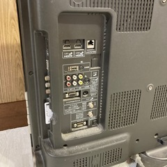 シャープ32型AQUOS液晶テレビの画像