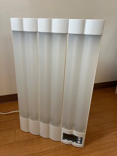 【光療法器具】ブライトライト（Bright Light ME+）／冬季うつ・不眠対策