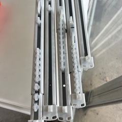 伸縮性　カーテンレール5本セットの画像
