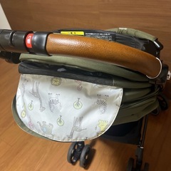 【美品】Aprica ラクーナビッテクッション レザーハンドル アニマル柄の画像