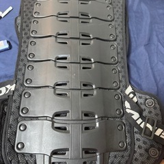 コミネ プロテクター ウーバーににの画像