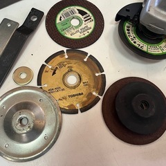 Ryobi 100mm ディスクグラインダー MG-100 ハンドル•交換用レンチ付属 箱入 動作確認済 中古品 マイジスクグラインダー ③の画像