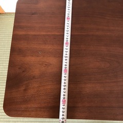 小さいテーブルの画像