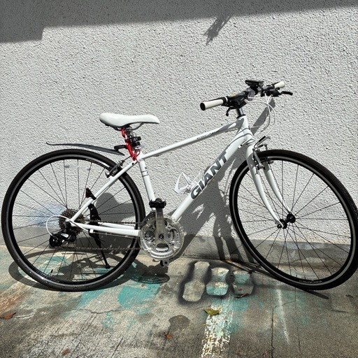 GIANT クロスバイク　escape R3 XS 700×28
