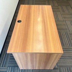 事務机　ワークデスク　木製　チェリー　作業台　オフィス家具の画像