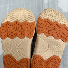 美品）赤ちゃん本舗12.5ベビーシューズの画像