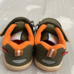美品）赤ちゃん本舗12.5ベビーシューズの画像