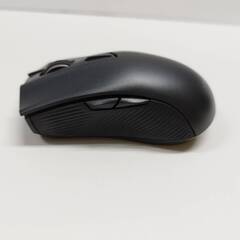 ASUS STRIX CARRY ゲーミングマウス (P508)の画像