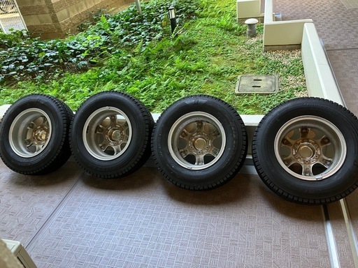 スタッドレス・タイヤ・ブリジストン・ブリザック・195/80R15・ハイエース