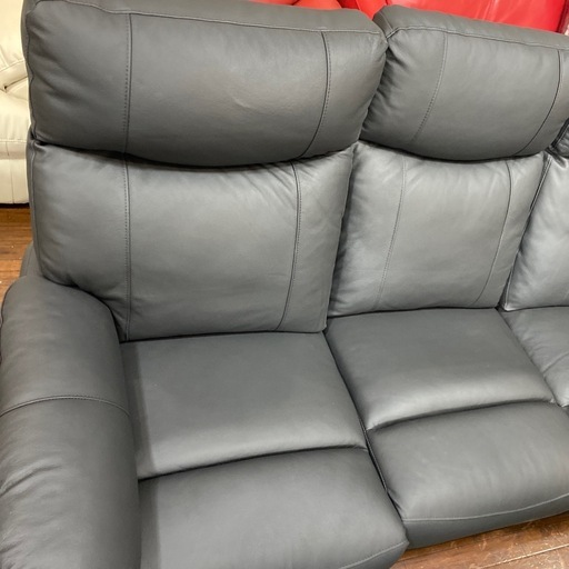 10/18値下げしました！⭐️美品⭐️NITORI 3P電動リクライニングソファ 2人〜3人掛け テーブル付き 本革 No.2538 