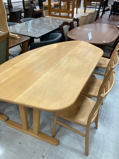 取りに来れる方限定！飛騨産業のダイニング5点セットです！