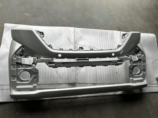 スズキ スペーシアカスタム フロントバンパー