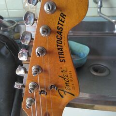 フェンダーSTRATOCASTER　USA　８０年代の画像