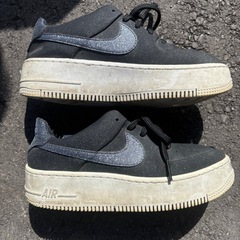 NIKE スニーカーの画像