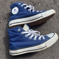 converse スニーカーの画像