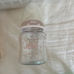 哺乳瓶6本＆レンジ消毒のセットの画像