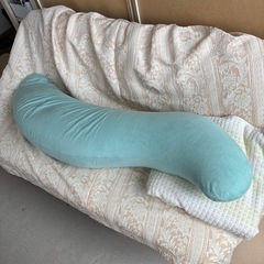 抱き枕　ビーズクッションの画像