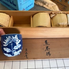 【倉庫セール】湯呑み茶碗、急須などのセット
の画像