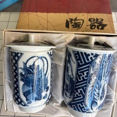 【倉庫セール】湯呑み茶碗、急須などのセット
の画像