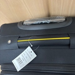 新品タグ付き　キャリーバッグ　前輪のみタイプの画像