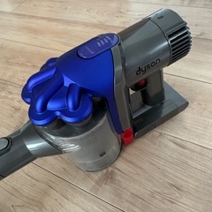 ダイソン Dyson コードレススティッククリーナー DC35 & 付属の画像