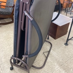 【ジモティー割引で最大15％OFF⭐️】 折りたたみベッド　シングルサイズの画像