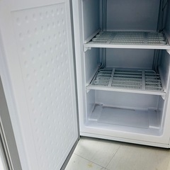 冷凍ストッカー前扉タイプの画像