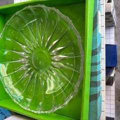 ガラス製大皿、器の画像